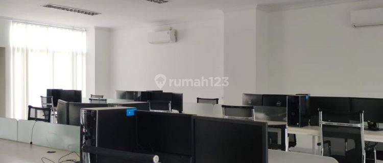 Kantor Mewah 3 Lantai Disewakan Di Jalan Magelang Sinduadi Mlati Sleman 1