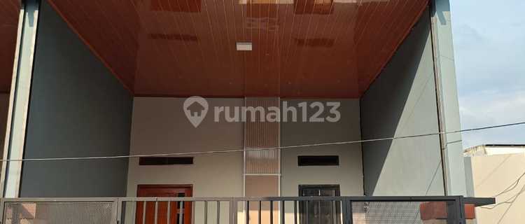 Quick Sale Newly Renovated House in Bekasi Housing Complex. 1