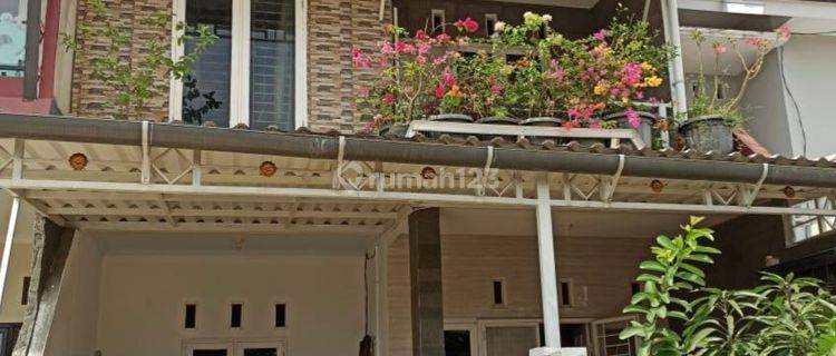 Rumah Dijual di CIRACAS BARU dlm TOWNHOUSE Etty 1