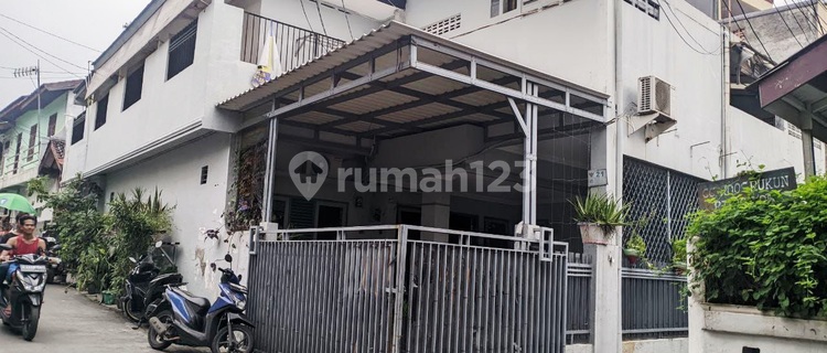 Cheap Boarding House Full Occupancy Strategic Location Near Offices, Train Station 1