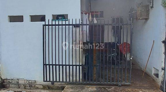 Rumah Murah Strategis Dekat Stasiun Bekasi Kota 1