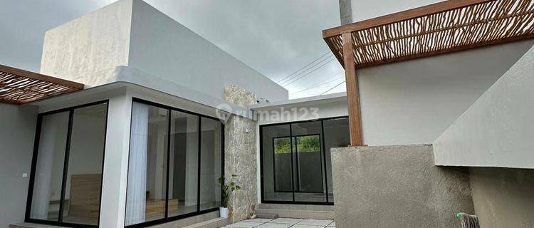 Dijual Villa Ready Unit Furnished, Pool Harga 2 M-an di Ungasan 1