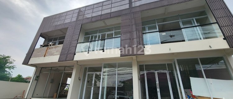 Ready-to-Occupy Shop House 4 Floors, Strategic Location @benoa, Nusa Dua, Bali 1