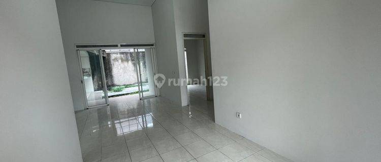 Rumah Bagus Unfurnished SHM di Kbp Tatar Candraresmi 

, Bandung 1