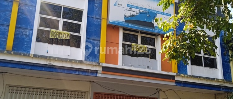 Shop House for Rent on Veteran Main Road, Gresik 1