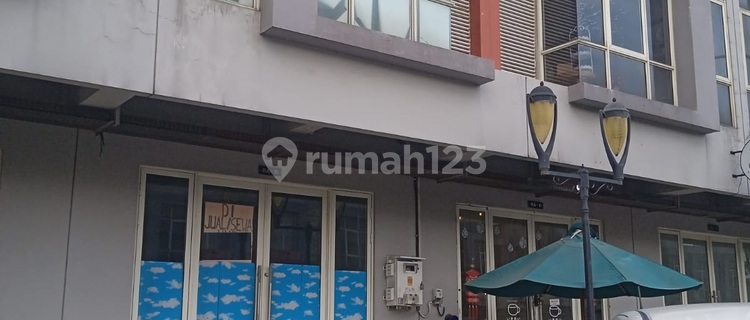 Shop House for Rent Grand Pakuwon Tandes Surabaya 1