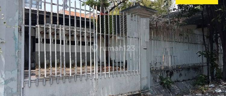 Disewakan Rumah 1,5 Lantai di Embong Wungu, Genteng 1