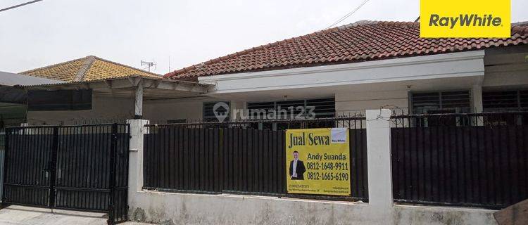 Disewakan Rumah di Darmo Harapan Indah, Surabaya 1