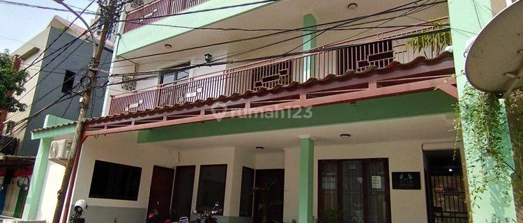 Dijual Kost Baru di Setiabudi Jakarta Selatan 36 Kamar Lokasi Strategis 1