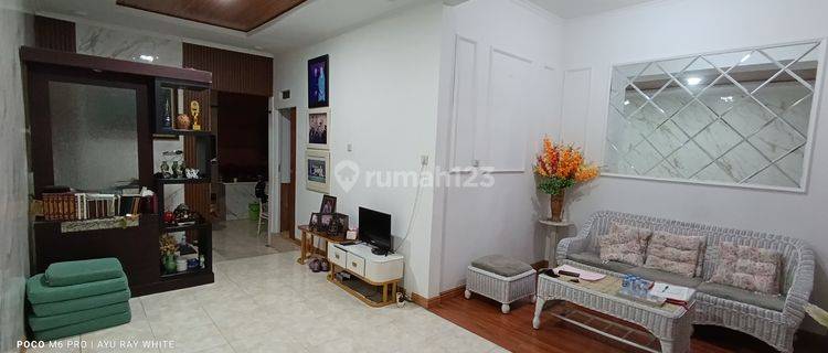 Rumah di Mainroad cihanjuang, Cimahi  1