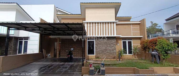 Sewa Rumah Asri Siap Huni Semi Furnished di Jalan Pesantren - Cimahi 1