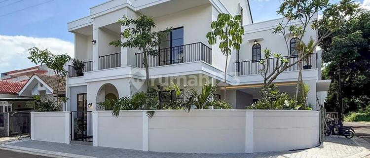 unit house for sale in kencana loka bsd 1