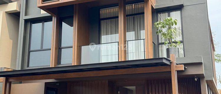 Rumah 2 Lantai Baru Semi Furnished di Living At Wynyard Bsd, Tangerang 1