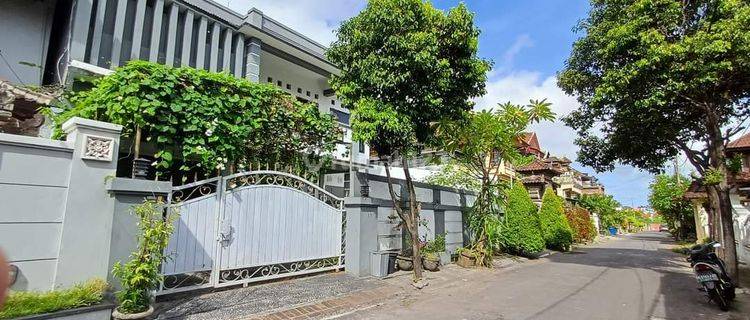 Freehold Private House in Comfortable Environment in South Denpasar  1