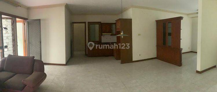 Dijual Rumah Siap Huni Minimalis Modern Ciamik Graha Family 1