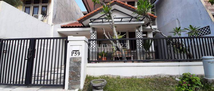 Disewakan Rumah Full Furnished Mewah Kolam Renang Graha Family 1