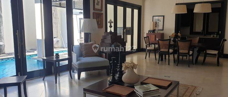 Disewakan Rumah Full Furnish Kolam Renang Siap Huni Graha Famili 1