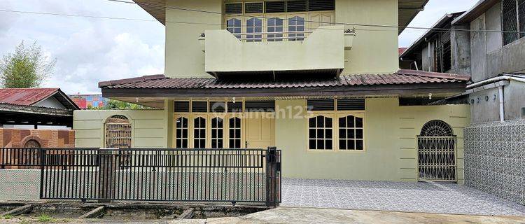 Sewa Rumah Bagus Full Furnish Jl Hra Rahman Pontianak Kota 1