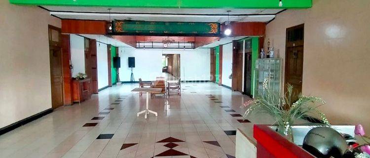 Jual Hotel 31 Kamar Tidur Tepi Jl Merdeka Pontianak Selatan 1