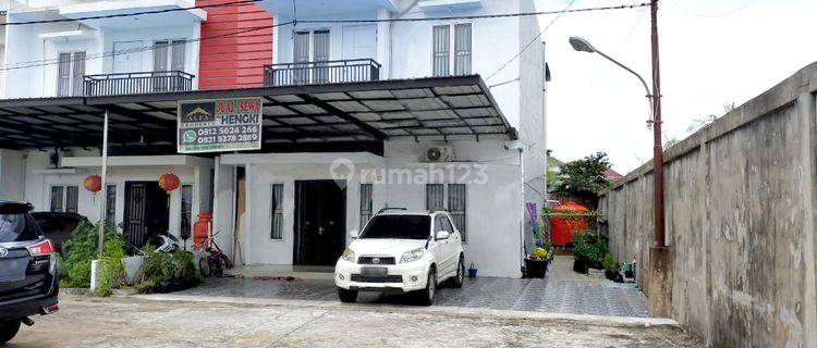 Sewa Rumah Mewah Posisi Hook Siap Huni Sui Raya Dalam Pontianak 1