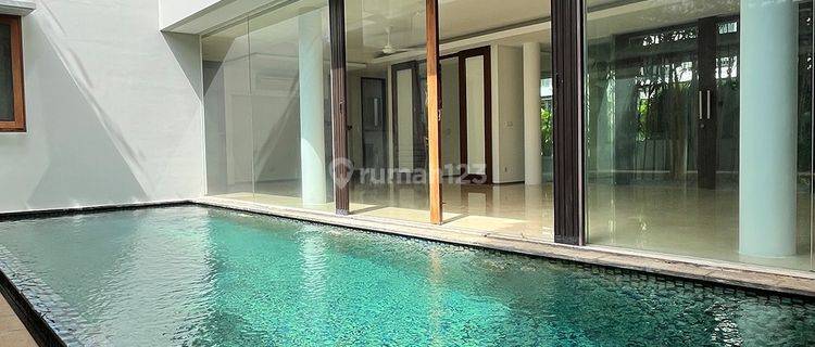 Rumah Mewah di Scbd Jakarta Selatan Unfurnished Dengan Pool 1