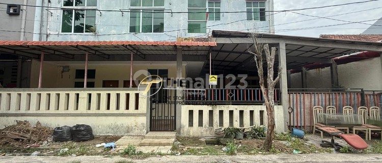 2-Story House Suitable for Students, 5-Minute Walk to Uniba and Minimarket in Kda Cluster Batum Housing Complex 1