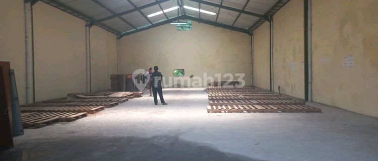 Jual Gudang ********  1