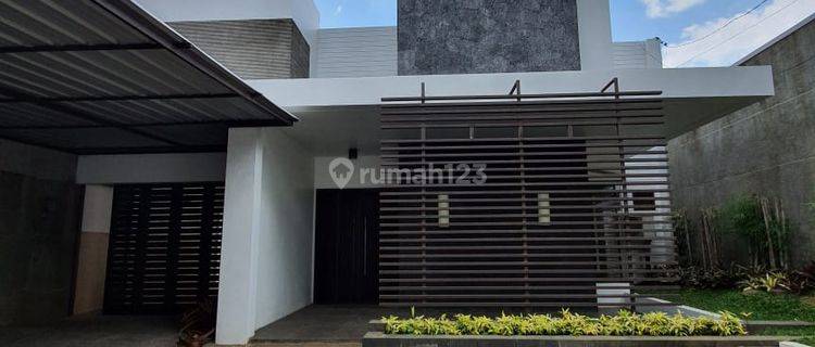 Rumah Lux di Setra Indah Sayap Pasteur Bandung Utara 1