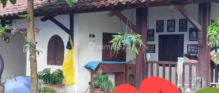 Rumah kayu 2 lantai di Baciro, cck untuk cafe/ kuliner. 1