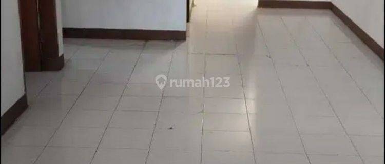 Rumah Minimalis siap huni, Taman Kopo Indah 1