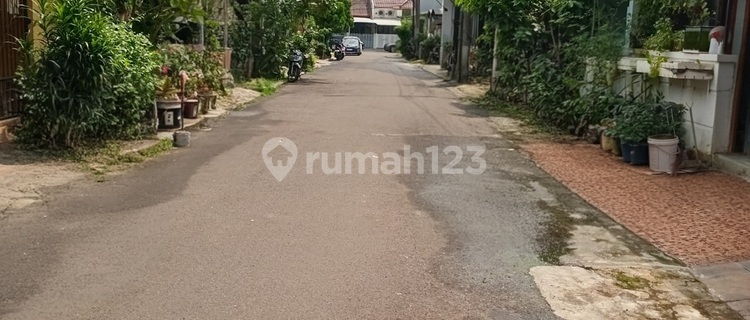 Rumah 1.5 Lantai Jual Cepat 1