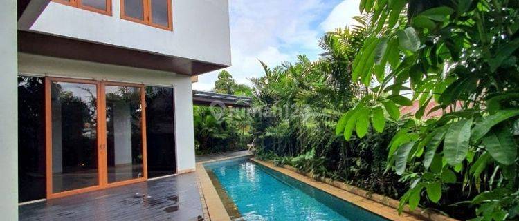 DIJUAL RUMAH MDOERN dgn S.POOL di Jl JAYA MANDALA, DUKU PATRA 1