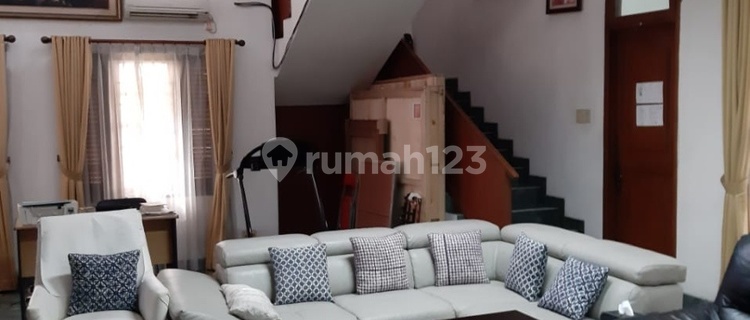 House at Jl Cipaku, Senopati, Kebayoran Baru 1