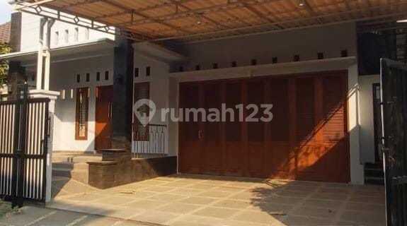 Rumah Siap Huni di Dalam Perumahan Taman Laguna 1
