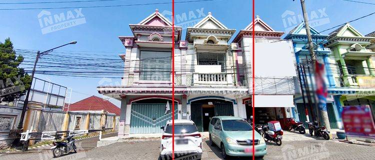 Ruko 2 Lantai Nol Jalan Poros Surabaya - Malang, Row Jalan Lebar 1