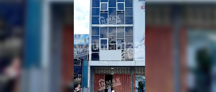 Three-Story Shop House Zero Ngurah Rai Bypass Road Bali, Suitable for Business 1