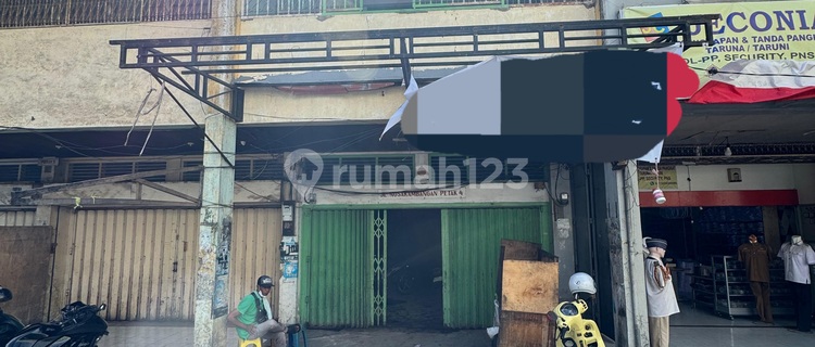 For Sale Shop House on Nusa Kambangan Street Makassar with SHM 1