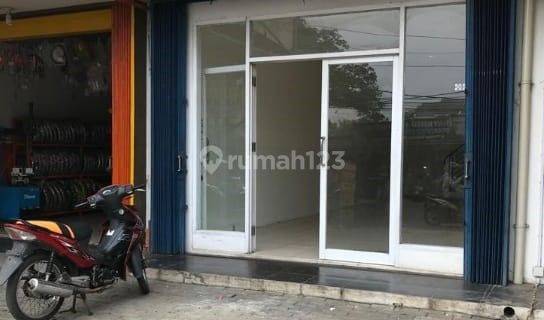 Disewakan Ruko 2 Lantai, Kondsi Bagus, Hadap Jalan, Pinang, Tangerang  1