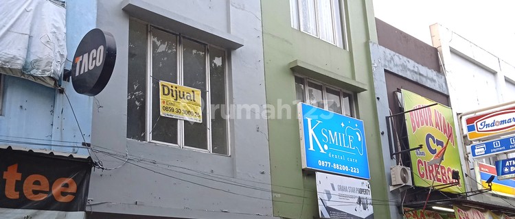For Sale 3-Story Shop House, Business Ready, Good Condition, 1