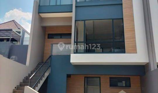 Rumah Baru Urban Style Minimalis di Komplek Setraduta Bandung 1