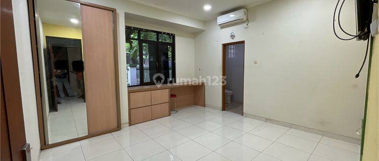 Rumah 2 Lantai Strategis Cocok Untuk Kantor di Sayap Bkr Bandung 1