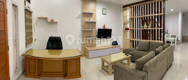 Rumah 2 Lantai Lux Furnish di Jingganagara Kota Baru Parahyangan 1