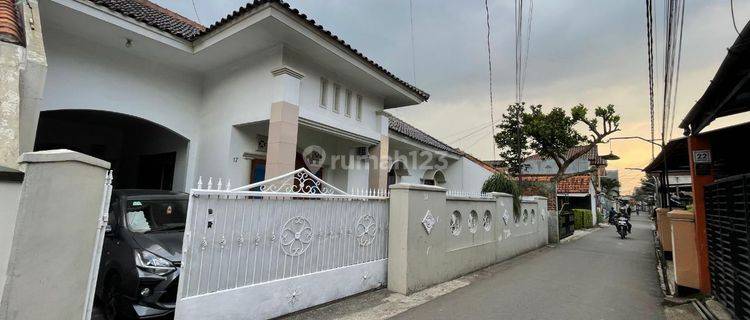 Rumah Bagus Moch. Toha dekat Tol Mekarwangi 1