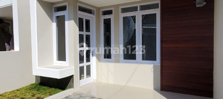 Di Jual Rumah Baru Minimalis Modern Di Cibiru Cocok Untuk Pasangan Muda 1