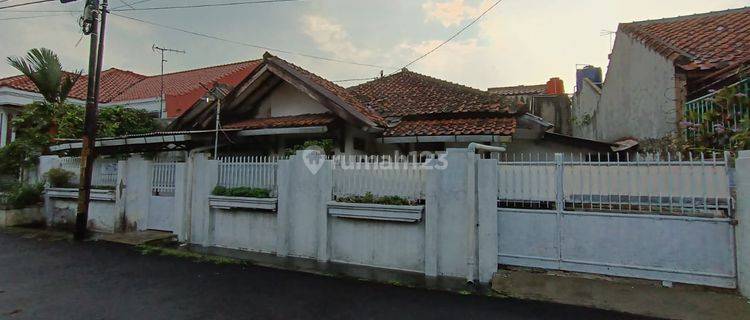 Rumah Clasic Hitung Tanah Dalam Komplek Dekat Polsek Ciwastra 1