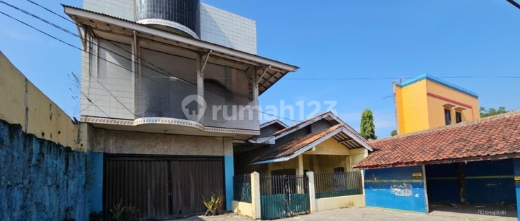 Shop House on Klari Main Road, Klari, Karawang Regency, West Java 1