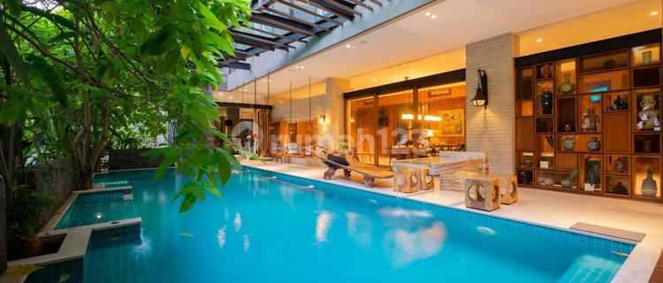 Rumah Hoek Mewah Lt 600 M2 Alam Sutera Tangerang Selatan 1