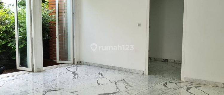 Rumah tropical minimalis 3lt di Bukit Gading Mediterania - Kelapa Gading Jakarta Utara 1