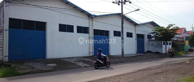 Gudang di Raya Wisma Lidah Kulon, Surabaya 561 M Bagus HGB Gudang Nol Jalan Lidah Kulon Lakarsantri Row Lebar Langka Murah Surabaya Barat Siap Pakai 1