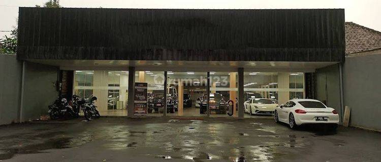 Ruang usaha cocok showroom dan retail di Mainroad Cihampelas 1